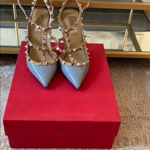 Valentino Rockstud Pumps